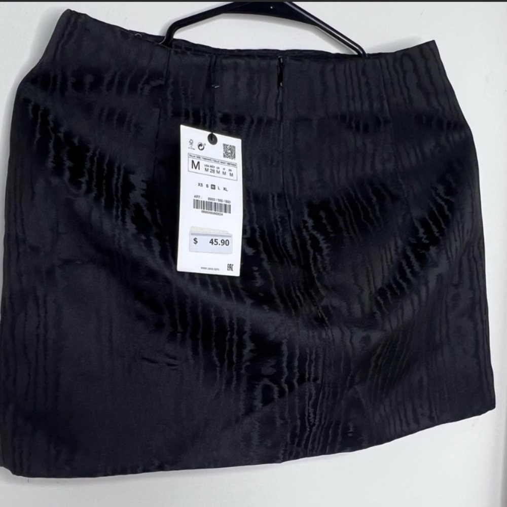 Zara Black mini skirt